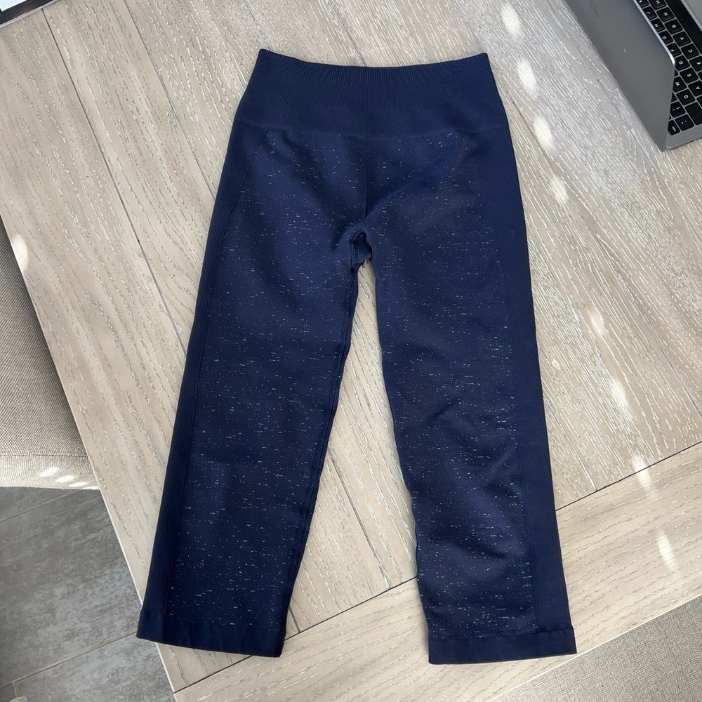 Lululemon cropped leggings✨